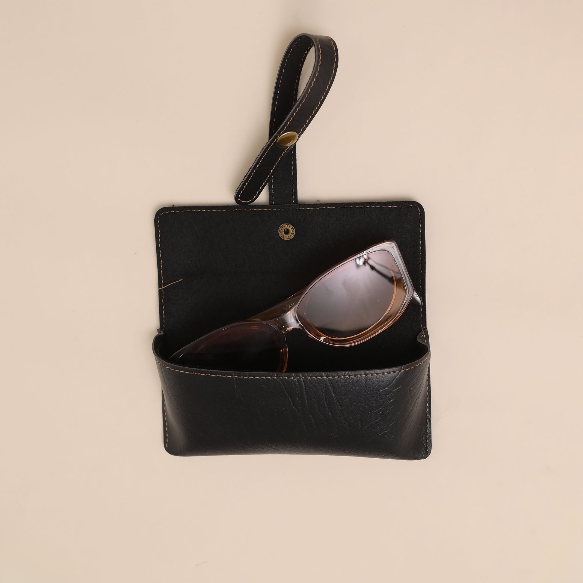 Personalized Black Eyewear Case – Premium Custom Goggle Case with Name Engraving