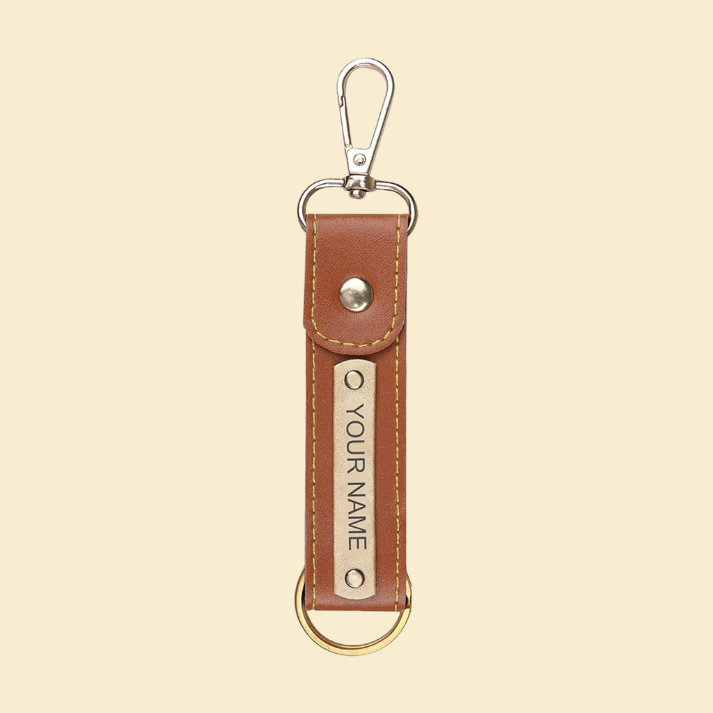 Personalized Men's Leather Wallet & Keychain with Name & Charm.